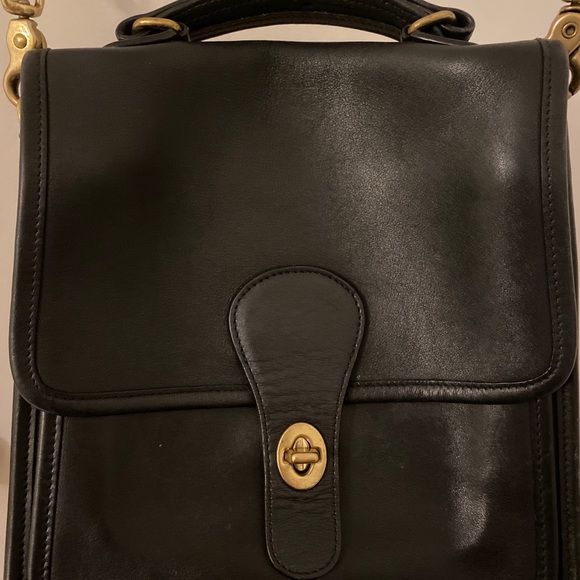 Vintage coach black leather cross body bag - Picture 3 of 3